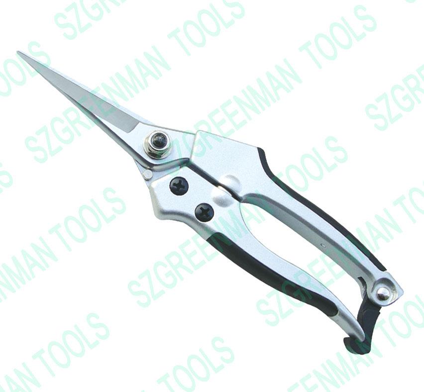 65Mn Steel Flora Shears, Cutting Thiner Branches, Lady Using